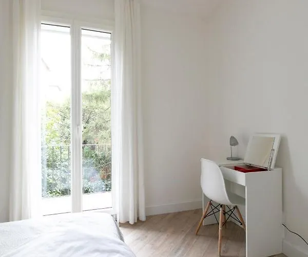 Saragozza - Short * Bologne