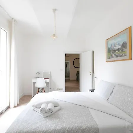 Saragozza - Short Apartment *