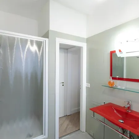 Saragozza Apartments - Bologna Short Rental Apartment *