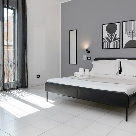 Saragozza - Short * Bolonia