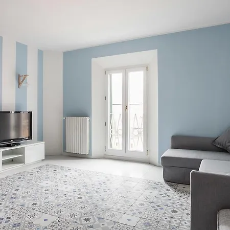 Saragozza - Short Apartment *