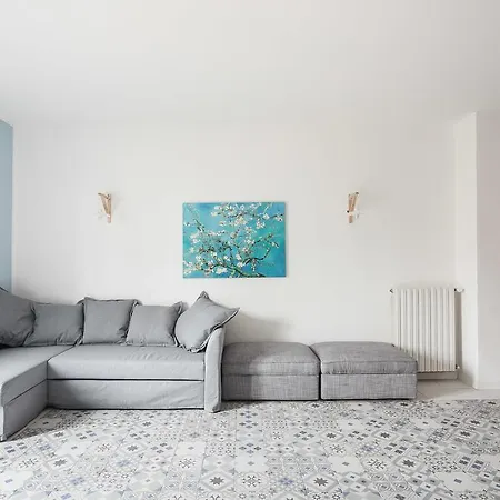 Saragozza - Short Apartment *