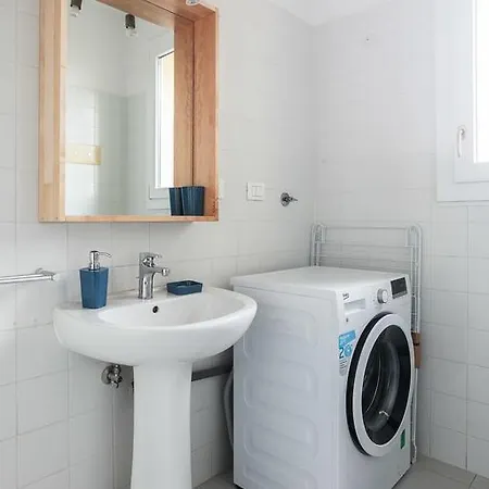 Apartment Saragozza Apartments - Bologna Short Rental