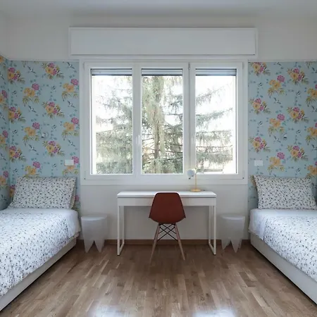 Saragozza - Short Apartment *