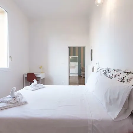 Saragozza Apartments - Bologna Short Rental Apartment *