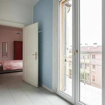 Saragozza Apartments * Bologna